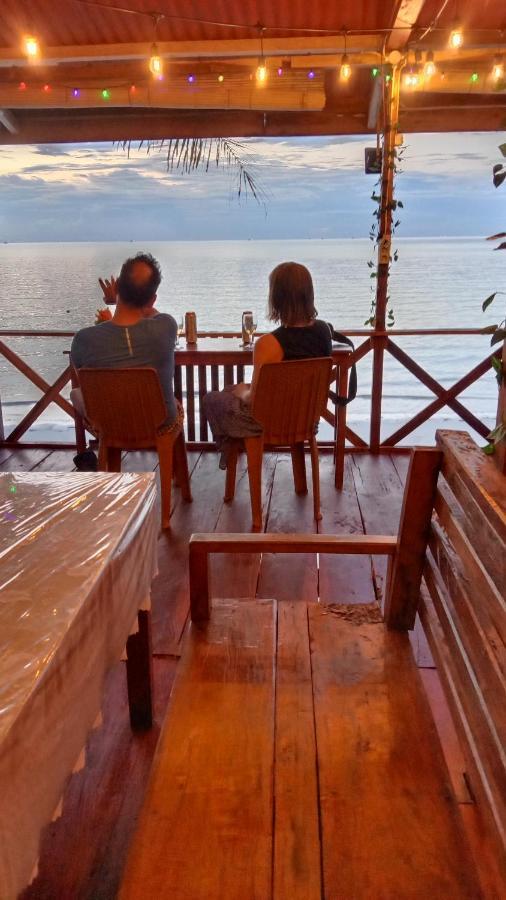 Yohana Cottage Tual Ruang foto